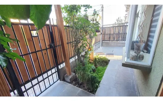 Venta Casa 3d 2b Con Estar Y Estacionamiento, En Los Andes