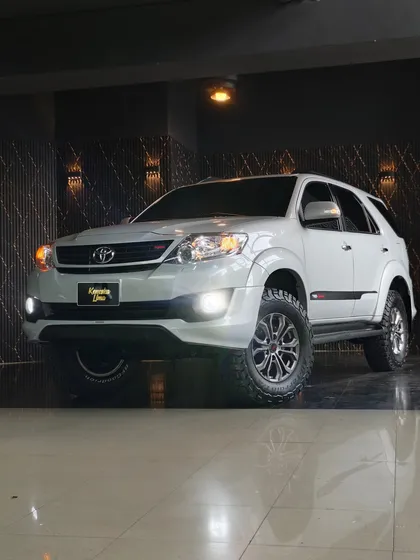 Toyota Fortuner 4x4