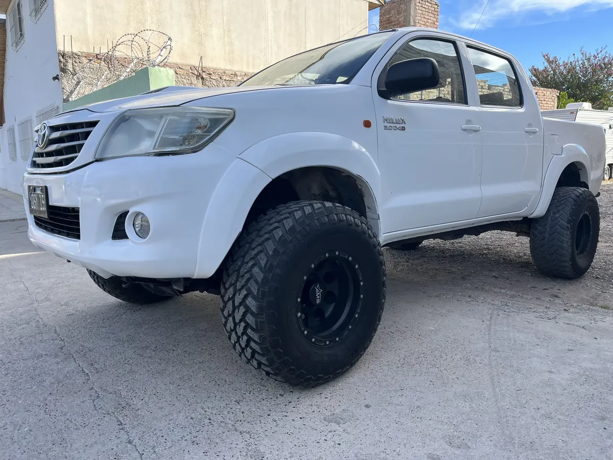 Hilux Sr 4x4535074118630133762
