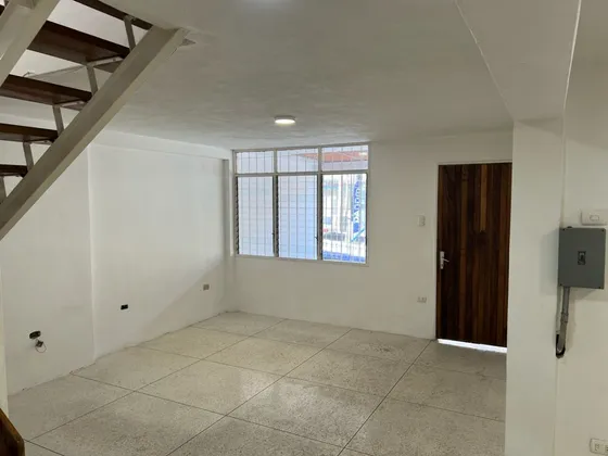 Casa Comercial En Alquiler Pueblo De Baruta
