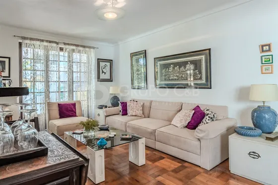 Casa En Venta De 3 Dorm. En Las Condes