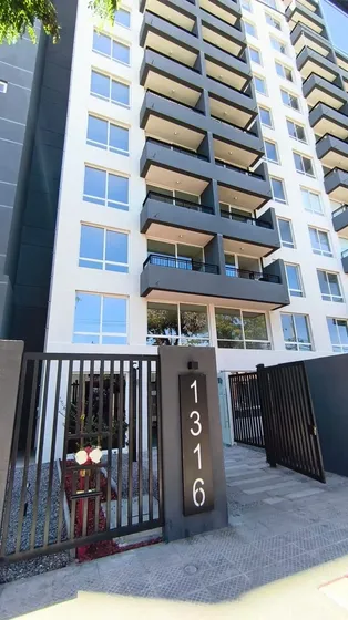 Arriendo 1d 1b Metro Irarrazaval A 8 Min Nuevo A Estrenar