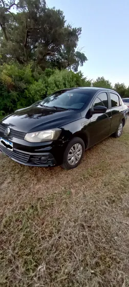 Volkswagen Voyage 1.6 Trenline 101cv