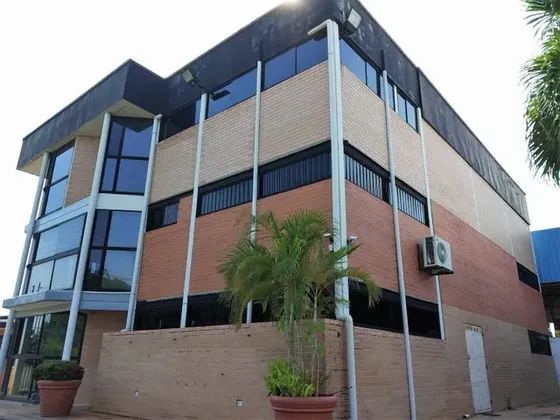 Mp En Venta Galpon En La Zona Industrial Valencia