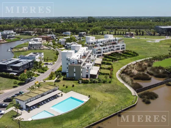 Departamento Con 3 Dormitorios En Albanueva - Venta!!!