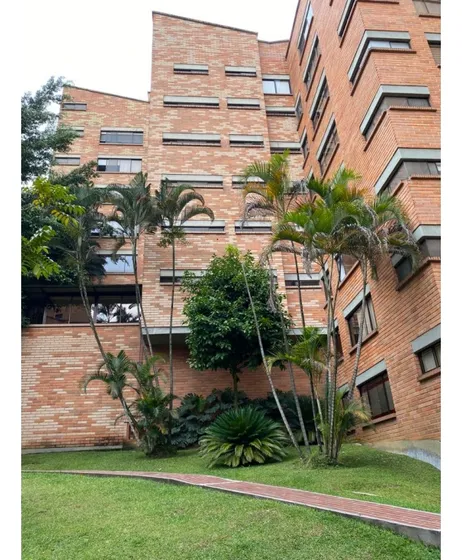 Hermoso Apartamento En Venta. Poblado, Visitacion