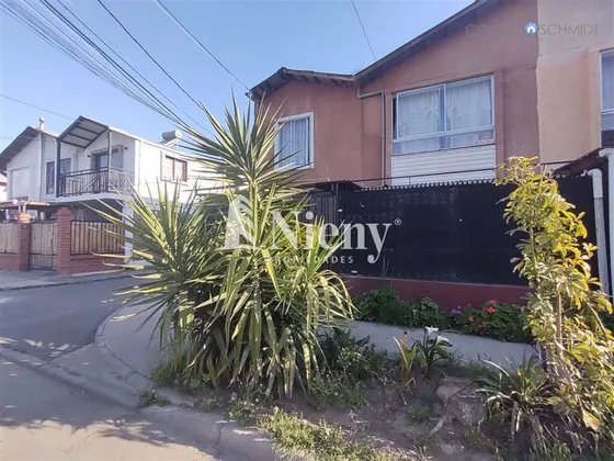 Casa En Venta De 6 Dorm. En Rancagua