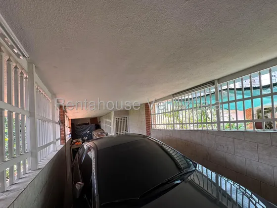 Venta De Casa En El Marques - Airlyn Acendra - 27-3118