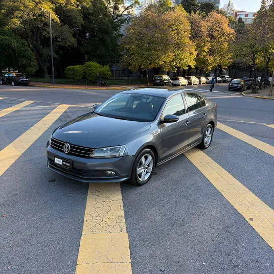 Volkswagen Vento 2.5 Luxury 170cv Tiptronic