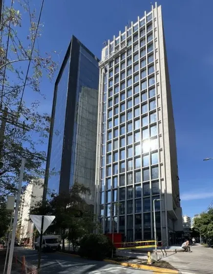 Arriendo Local A Calle Buena Ubicacion En Providencia