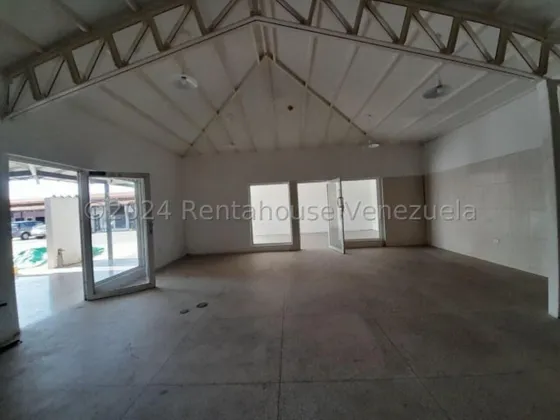 Milagros Inmuebles Local Venta Cabudare Lara La Piedad Norte Economica Comercial Economico Código Inmobiliaria Rent-a-house  25-13344