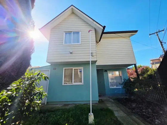 Confortable Casa En Arriendo, Valdivia