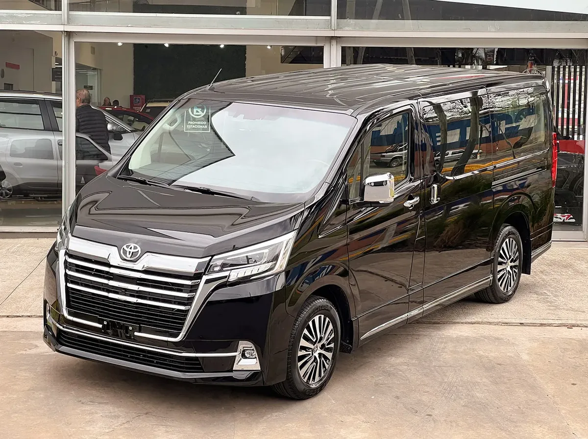 Toyota Hiace 2.8 TDI Wagon 6AT 10-Seater