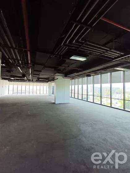 Arriendo Oficina Semi Habilitada De 274 M2 En Avda La Dehesa
