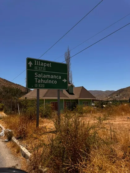 15 Hectareas Aprox Con Agua Y Luz 