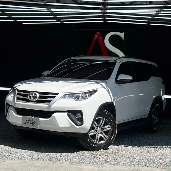 Toyota Fortuner 2.7 Street