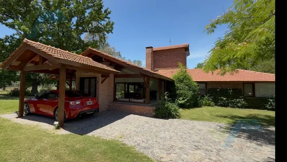 Casa En Venta En Las Praderas De Lujan