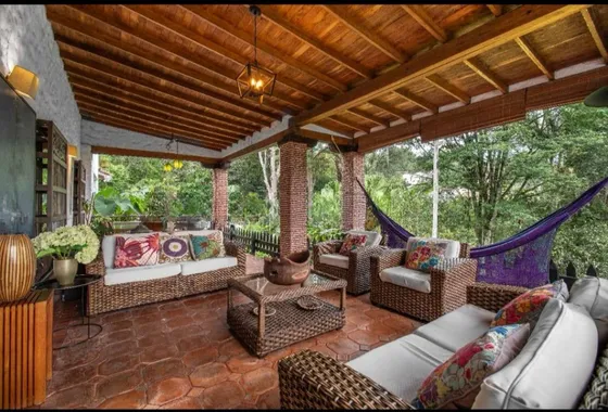 Casa En Venta En El Chocho. Cod V12299