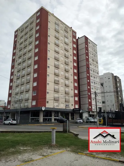 Departamento Monoambiente Frente Al Mar.- Avenida Costanera Esquina 34