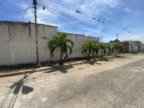 Milagros Inmuebles Terreno Venta Cabudare Lara Chucho Briceño Economica Residencial Economico Comercial Código Inmobiliaria Rent-a-house  24-2252
