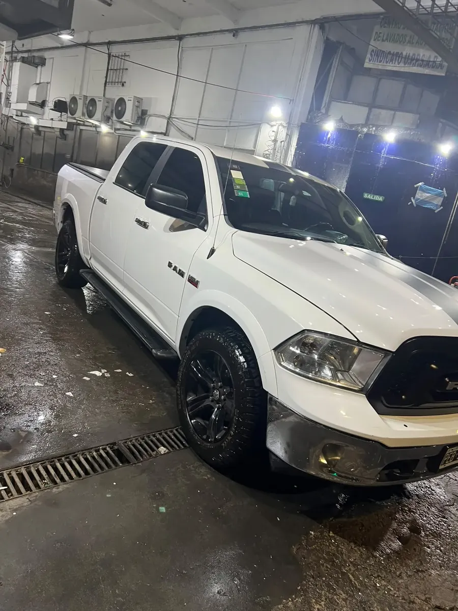 Dodge Ram 1500 Modelo 2015 No Permuto