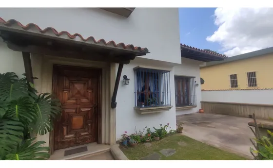 Venta Casa Cumbres De Curumo 