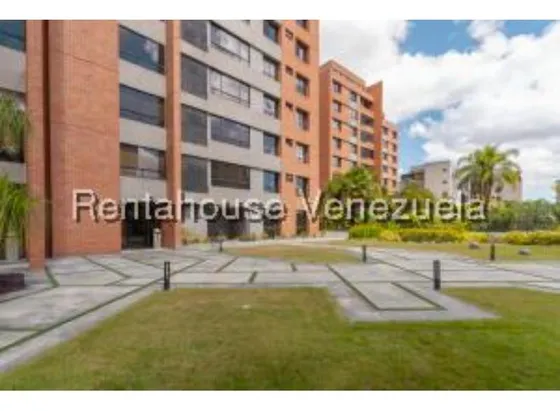 #25-14421  Exclusivo Penthouse En Colinas De Valle Arriba 