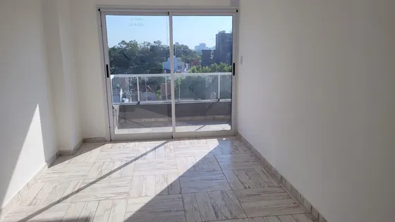 Venta, Depto, 2 Ambientes, Balcon, Cochera, Santos Lugares