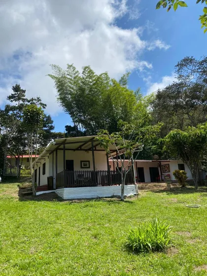 Queremal, 2.084 M2, Finca En Venta