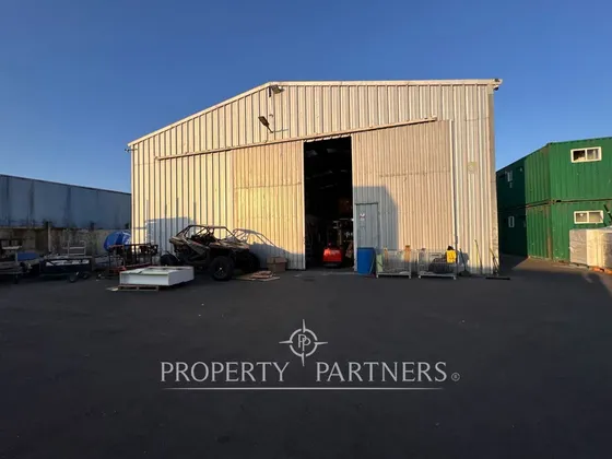Arriendo Propiedad Comercial Con Galpon De 450m2 E...