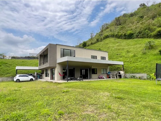 Renta Casa Campestre En Combia Pereira