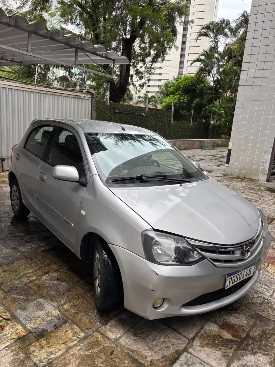 Toyota Etios 2013 1.3 16v Xs 5p — foto 10