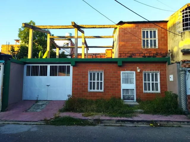 ¡oportunidad Única En Residencias Las Palmeras, Turmero! 015js