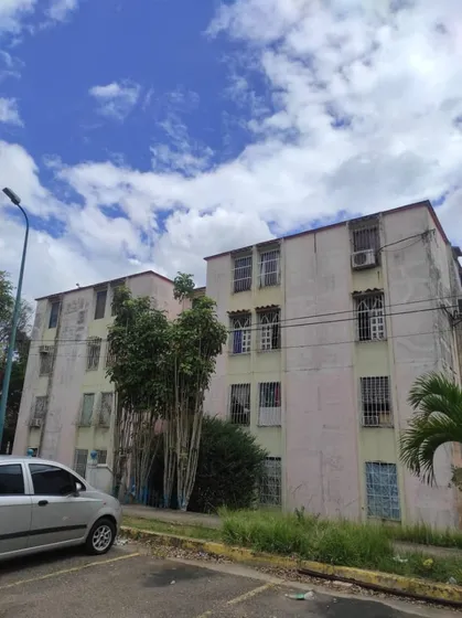 Se Alquila Apartamento Los Teques 