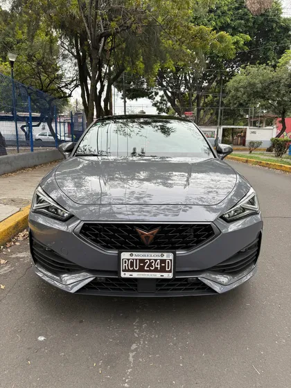 Cupra Leon 300hp