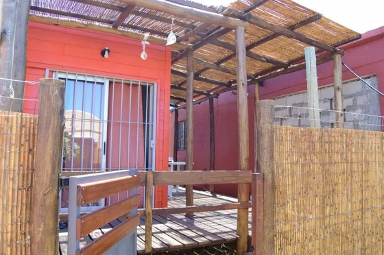 Cabaña Fte. Al Mar Brio. Sta. Ana Para 4 Personas