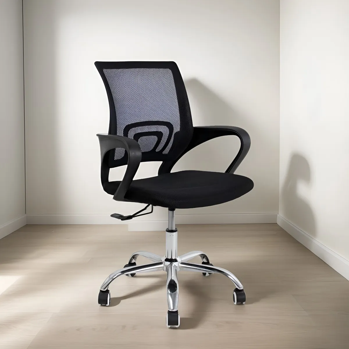 Poltrona de escritório ergonômica com rodinhas
