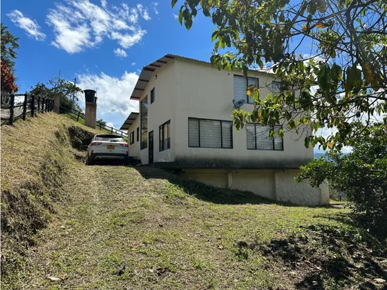 Acsi 1110. Venta De Casa Campestre En Pacho, Cundinamarca