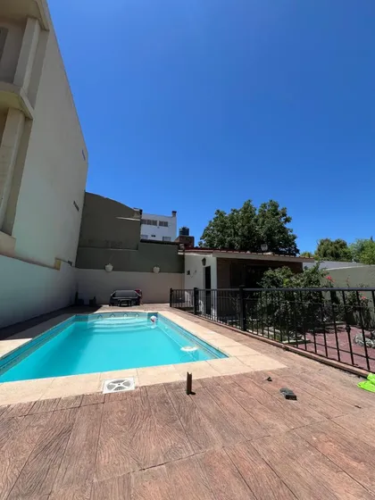 Casa En Venta Centro 2 Dormitorios 