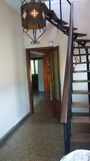 Casa De Dos Plantas 160 M2 Cubiertos 3 Habitaciones 5 Ambientes