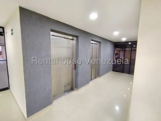 Nataly Zambrano 25-19728 Alquila Este Apartamento (1 Nivel) En Alquiler En Del Este