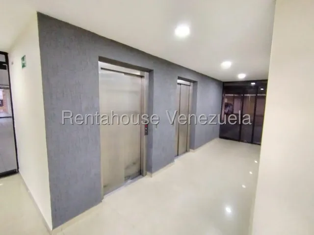 Nataly Zambrano 25-19728 Alquila Este Apartamento (1 Nivel) En Alquiler En Del Este