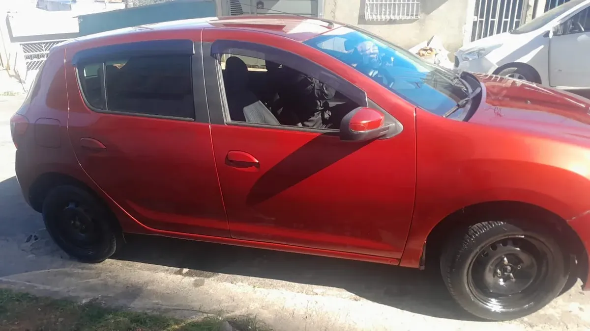 Renault Sandero 2018 1.0 12v Expression Sce 5p — foto 3