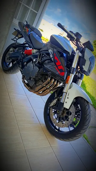 Benelli Tnt 600i