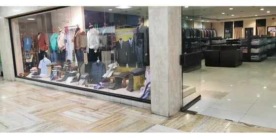 Vendo/alquilo Local Comercial 199m2 Parque Humboldt 6266