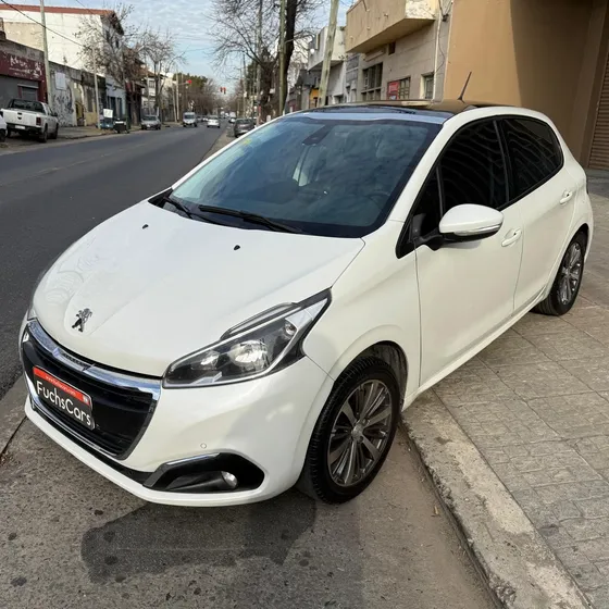 Peugeot 208 1.6 Feline Tiptronic