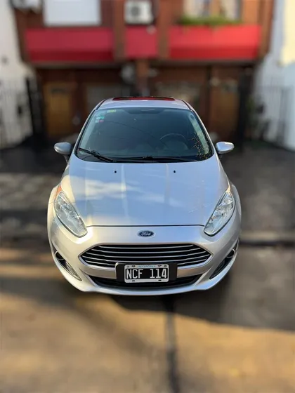 Ford Fiesta Kinetic 1.6 Sedan Se 120cv