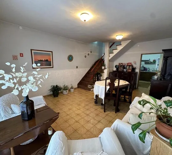 Casa Ph Independiente De 4 Ambientes Con Cochera En Bernal