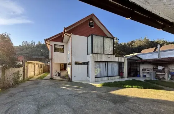 Amplia Y Espectacular Casa En Av Mahuzier Pedro De Valdivia