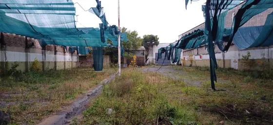 Playa-lote En Alquiler En Sarandi - Zona Industrial
